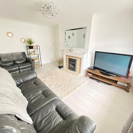 Alton Towers & Foxtail Barns & Oak Barns & Peak District Villa Wetleyrocks Bagian luar foto