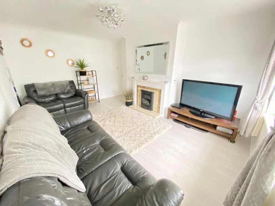 Alton Towers & Foxtail Barns & Oak Barns & Peak District Villa Wetleyrocks Bagian luar foto